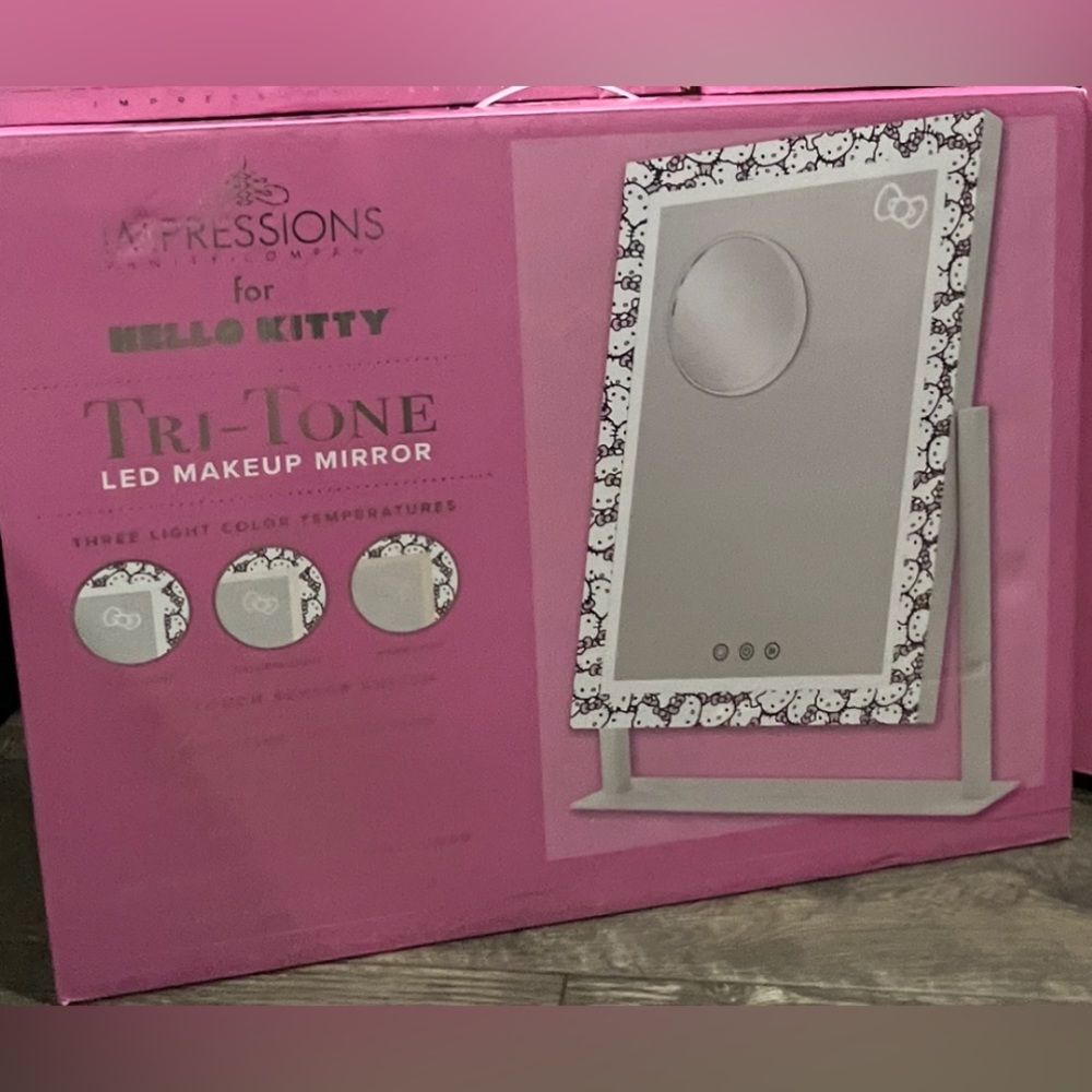 IMPRESSIONS VANITY HK TRITONE MIRROR